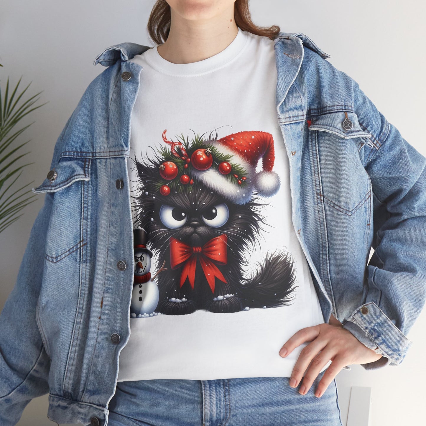 Angry Christmas cat - Unisex Heavy Cotton Tee